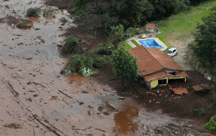 A house is seen in a area next to a dam owned by Brazilian miner Vale SA that burst, in Brumadinho, Brazil January 25, 2019. REUTERS/Washington Alves