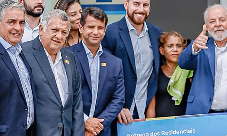 Lula anuncia construção de institutos federais na Baixada Fluminense
